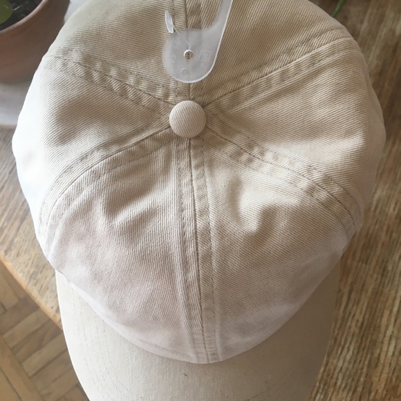 NWT Gap Cotton Cap Adjustable Size Color: Tan - Picture 4 of 7